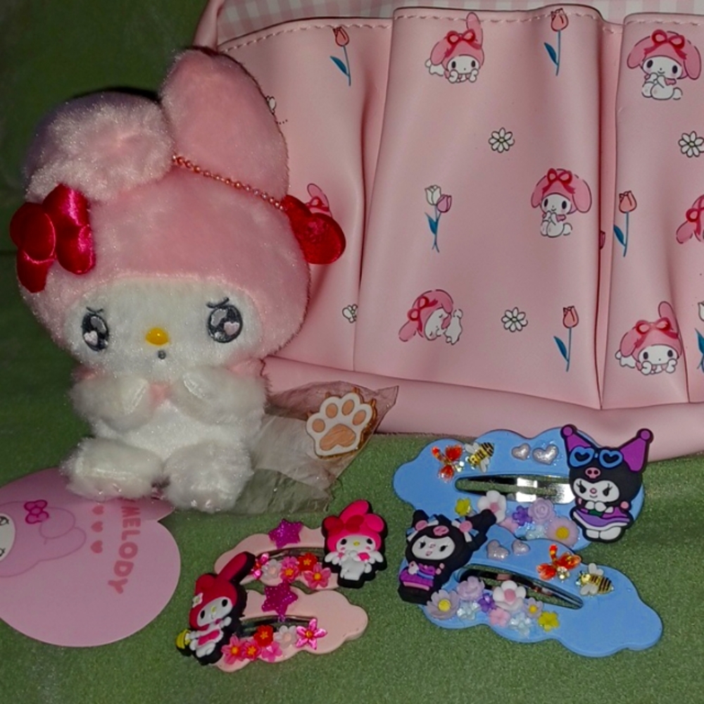 New Sarino MY MELODY sachel, plushie, brooch and Hair Clips